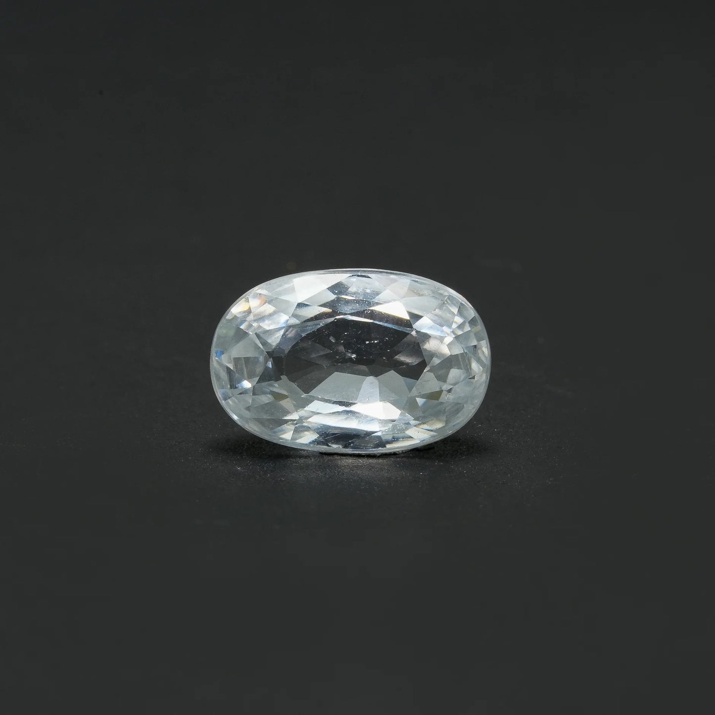 NATURAL WHITE TOPAZ - 5.00 CARATE