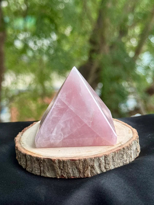ROSE QUARTZ PYRAMID ( APPROX : 100-125 GRAM) || GEM BHAGYA