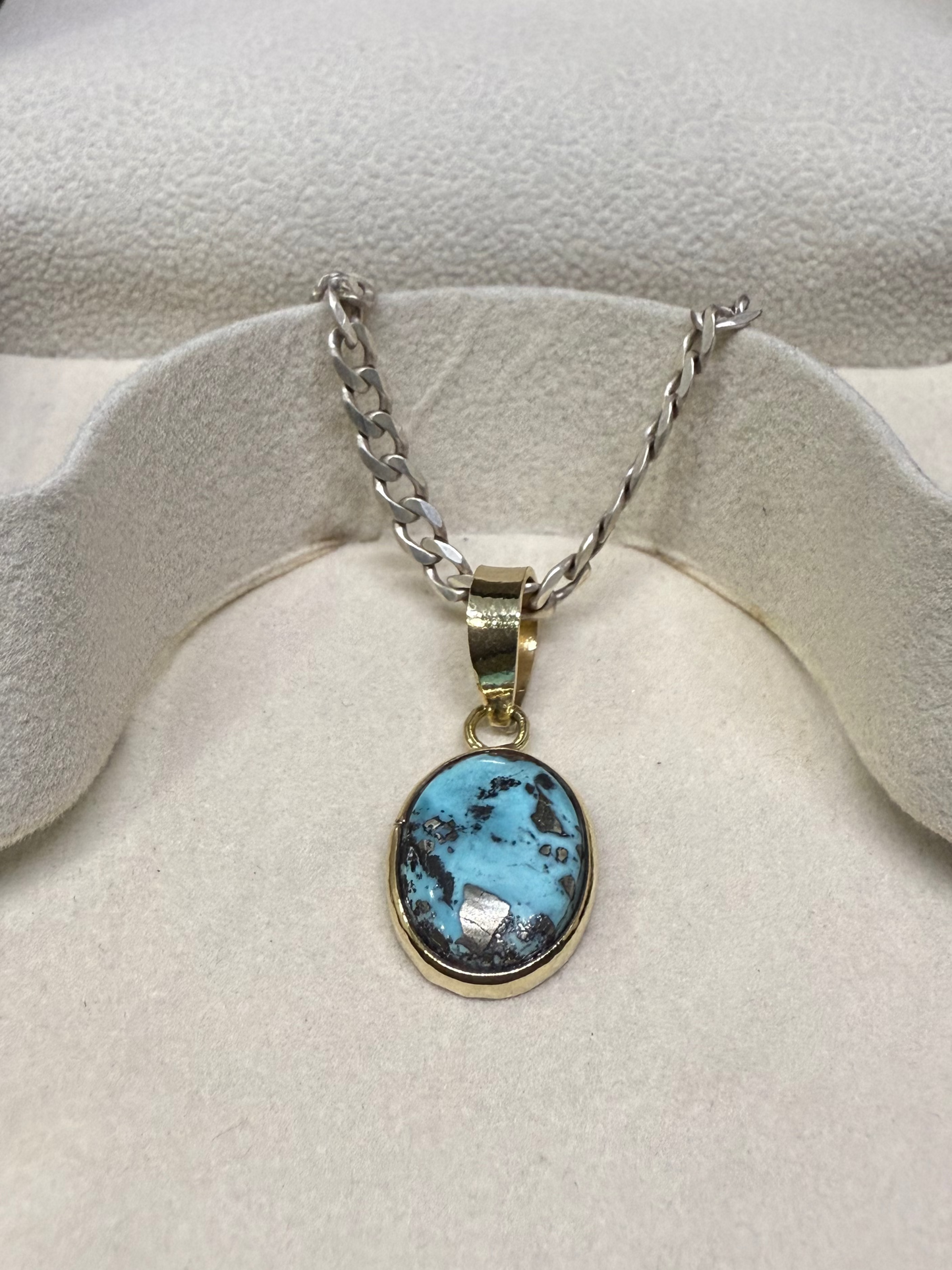 NATURAL FIROZA PENDANT - Energized & Certified ( 6.10 Carate )