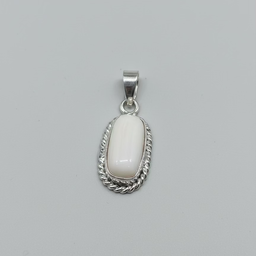 NATURAL WHITE CORAL PENDANT FOR VENUS