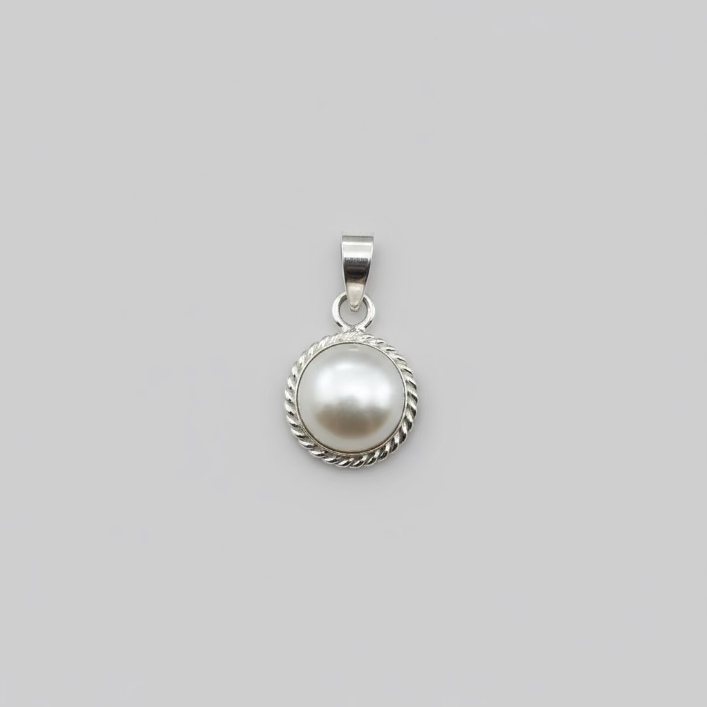 NATURAL PEARL PENDANT MOON