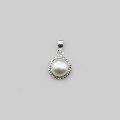 NATURAL PEARL PENDANT MOON