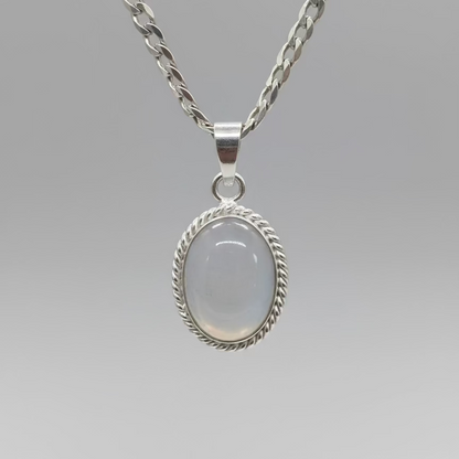 NATURAL WHITE MOONSTONE PENDANT FOR MOON