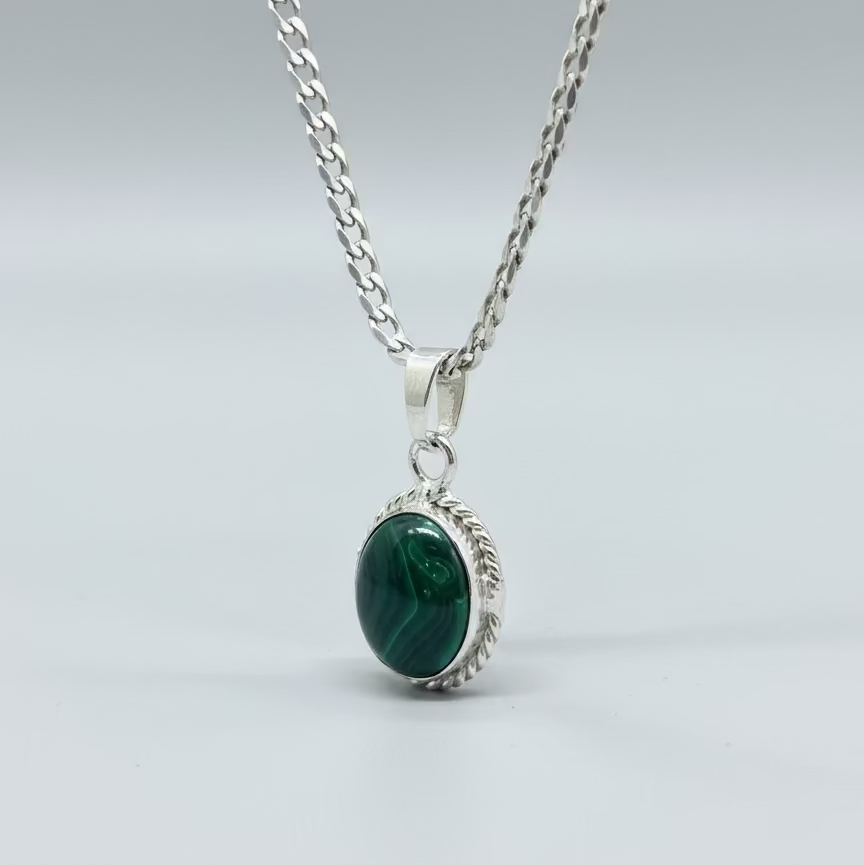 NATURAL KIDNEY STONE PENDANT FOR HEALTH