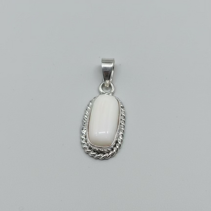 NATURAL WHITE CORAL PENDANT FOR VENUS