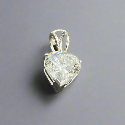 2.5 CARATE HEART SHAPE MOISSANITE DIAMOND PENDANT IN 925 SILVER || LAB CERTIFIED