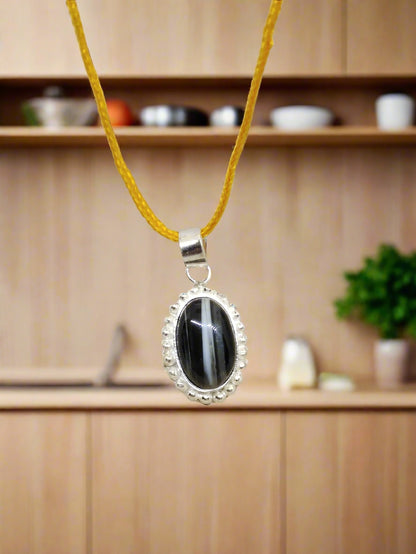 SULEMANI HAKIK STONE WITH PENDANT